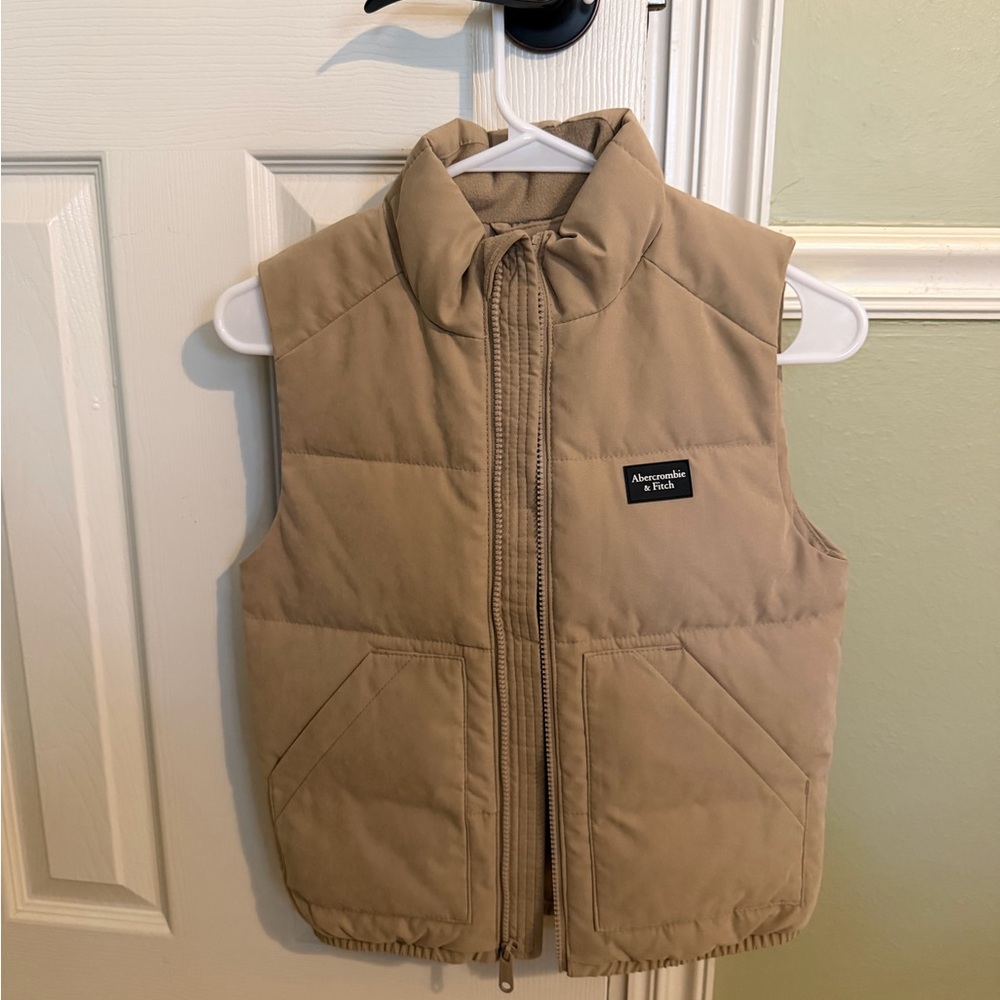 Abercrombie & Fitch Kids Beige Puffer Vest